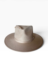 Carica l'immagine nel visualizzatore di Gallery, Chapeau Bohème Beige Alegria – Pièce unique BASIC