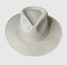 Charger l'image dans la galerie, Chapeau FEDORA Ivoire avec personnalisation