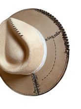 Charger l&#39;image dans la galerie, Chapeau FEDORA Camel
