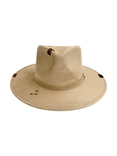 Charger l'image dans la galerie, Chapeau FEDORA Beige ICONIC

