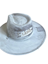 Charger l'image dans la galerie, Chapeau FEDORA Gris Clair
