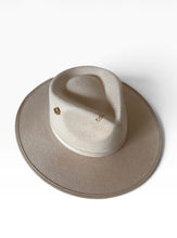 Carica l'immagine nel visualizzatore di Gallery, Chapeau Bohème Beige Alegria – Pièce unique BASIC
