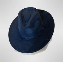 Charger l&#39;image dans la galerie, Chapeau FEDORA CLASSICO avec personnalisation

