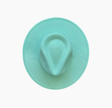 Charger l&#39;image dans la galerie, Chapeau FEDORA Vert d&#39;eau avec personnalisation
